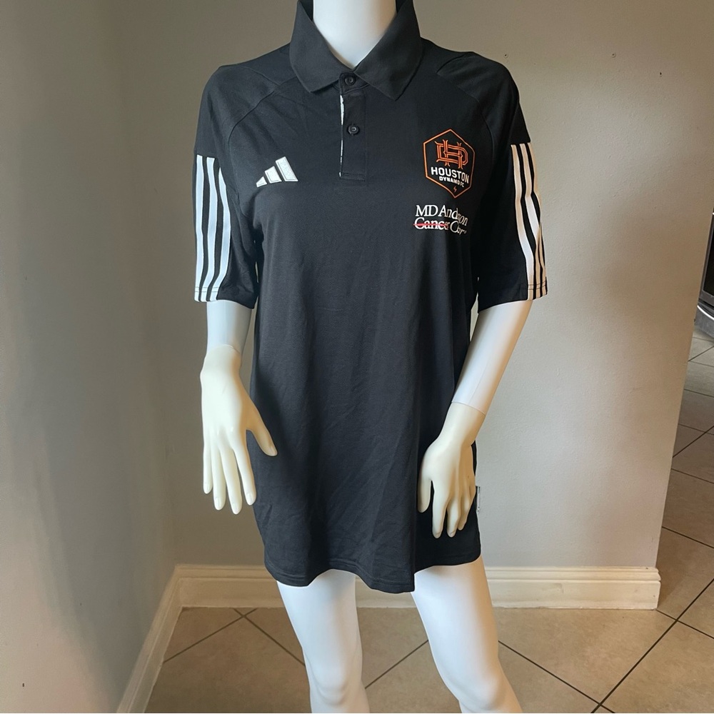 New Men Adidas Houston Dynamo FC
Black polo short sleeve top
Size Medium